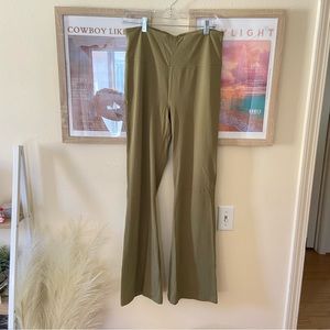Lulu Lemon Groove SUPER-HIGH-RISE FLARED PANT NULU Bronze Green size 12